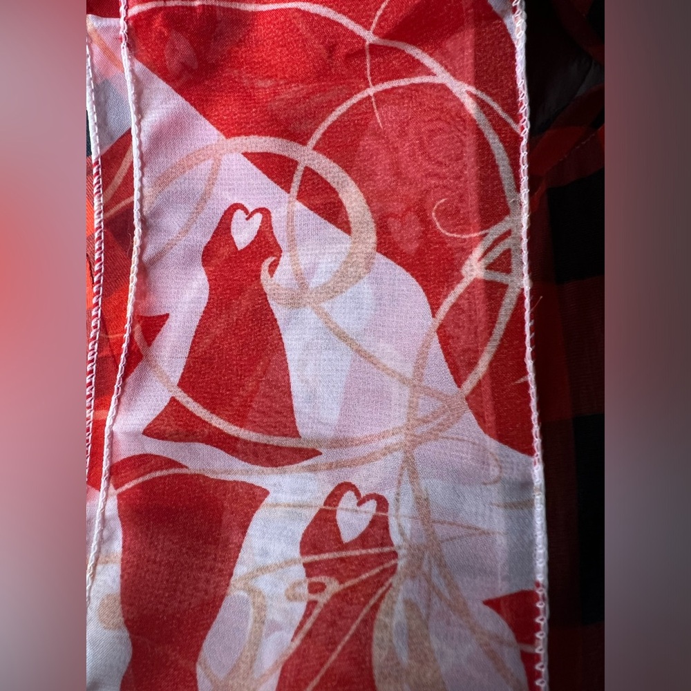 🥰 4/$25 - Sheer Breast Cancer Scarf